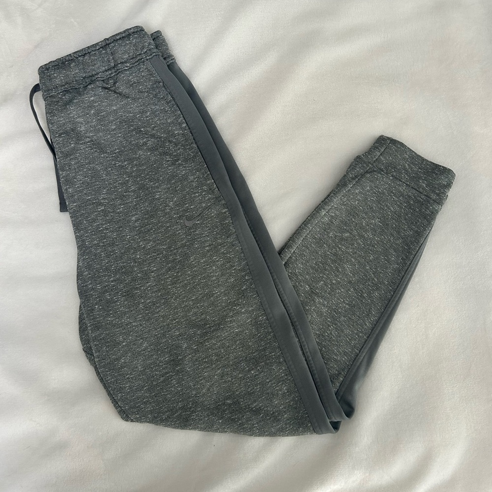 Nike Dri-FIT Heather Gray Apparel